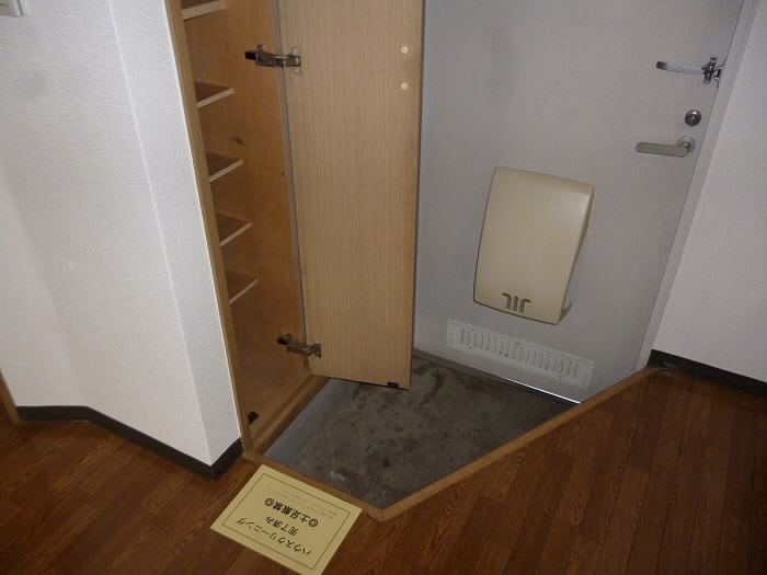 カーサＫＯＹＡＮＡＧＩ 玄関