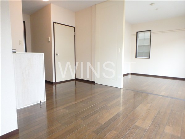 ヤヨイユー　 リビング