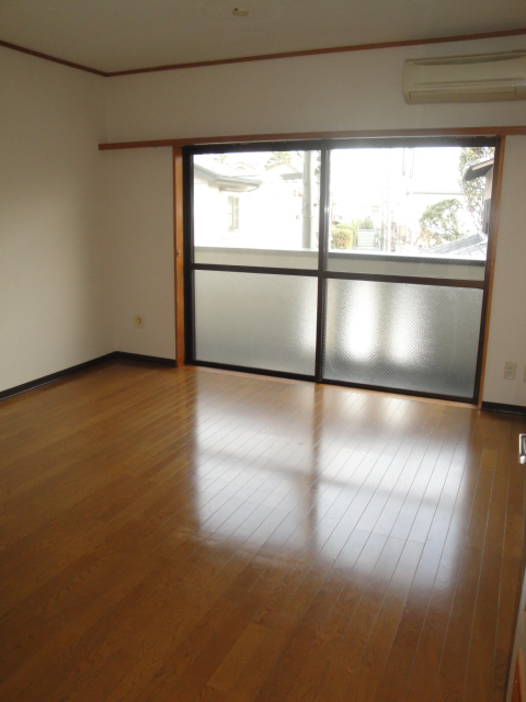 オブリガード八幡山 リビング