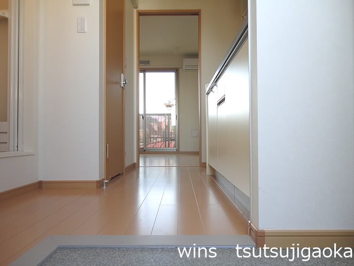 メゾンフォーチュン 玄関