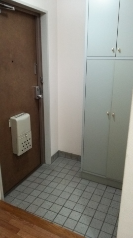 第73プレジデント吉敷 玄関