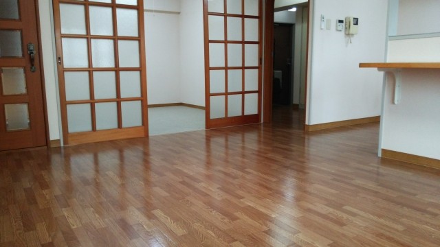 第73プレジデント吉敷 リビング