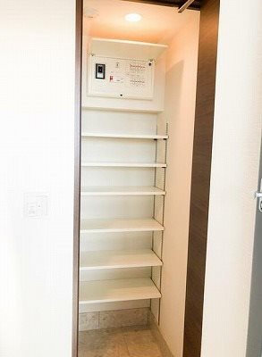 台東区小島1丁目楽器可(防音・グランドピアノ・弦・管楽器・声楽)マンション 玄関