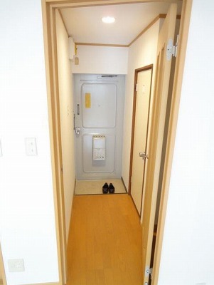 調布市仙川町２丁目楽器可（ピアノ・弦管楽器・声楽・DTM）マンション 玄関