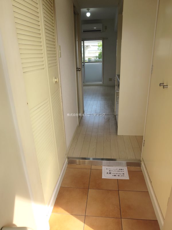 トップ生麦第１ 玄関