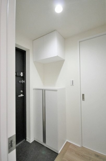 横浜市中区山下町楽器可（ピアノ・弦/管楽器・声楽・DTM）マンション 玄関