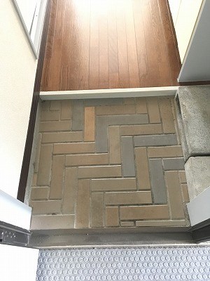 川崎市多摩区宿河原6丁目楽器可(グランドピアノ・弦・管楽器・声楽)マンション 玄関