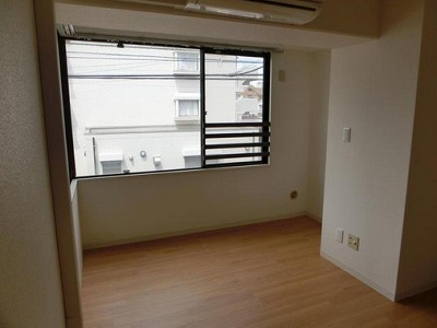 目黒区大岡山1丁目楽器可(ピアノ)マンション リビング