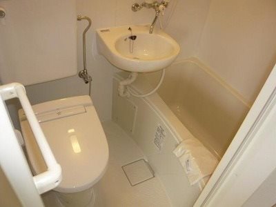 新宿区北新宿3丁目楽器可(防音・ピアノ・弦・管楽器・声楽)マンション 風呂画像