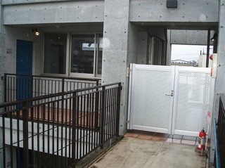 相模原市南区上鶴間本町4丁目楽器可（ピアノ）マンション 玄関