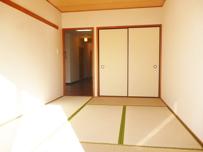 花岡マンション ベッドルーム