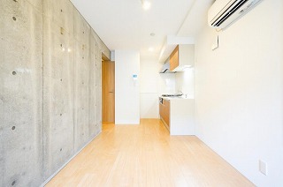 世田谷区奥沢2丁目楽器可（防音・ピアノ・弦・管楽器・声楽）マンション ベランダ
