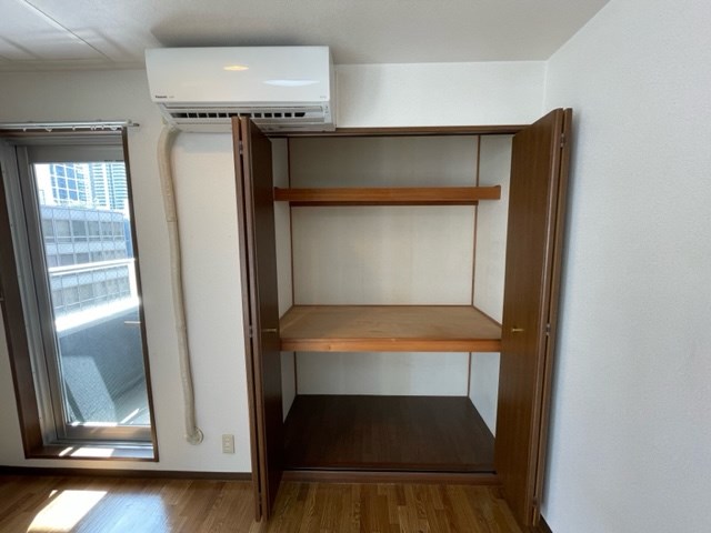本町井出ビル 収納