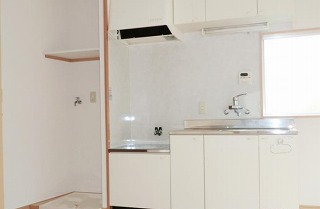 調布市若葉町2丁目楽器可（防音・ピアノ・弦管楽器・声楽・DTM）アパート キッチン