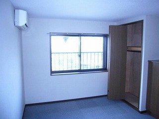 所沢市西住吉楽器可(防音・ピアノ・弦管楽器・声楽)マンション リビング