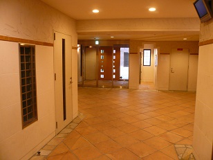 大阪府大阪市西区靱本町３丁目 エントランス