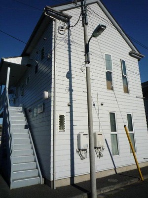 調布市仙川町3丁目楽器可(地下防音室・弦管楽器・声楽)アパート 外観