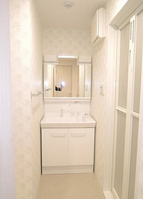 船橋市前原西2丁目楽器可(防音・弦楽器・声楽)マンション 洗面所