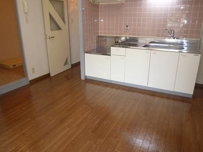 朝霞市溝沼3丁目楽器可(グランドピアノ・弦・管・打楽器・声楽)マンション リビング