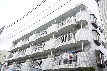 レピナールリサ 外観