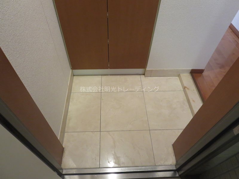 ﾄﾞﾙﾁｪ銀座東・壱番館　 玄関