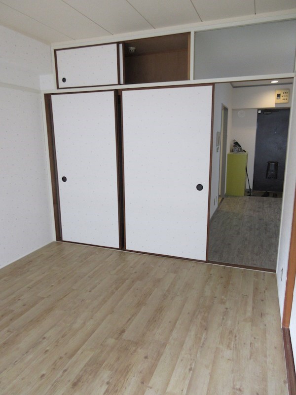 川田ビル 収納