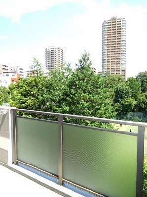 新宿区西早稲田3丁目楽器可(防音・グランドピアノ・弦・管楽器・声楽)マンション ベランダ