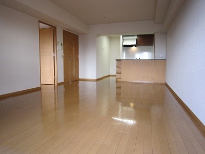 大阪府大阪市中央区南久宝寺町２丁目 リビング