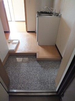ティアラ 玄関