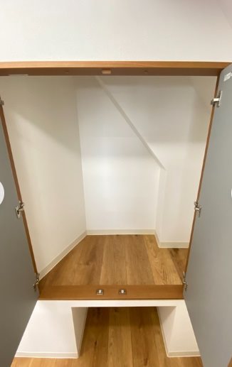 世田谷区三軒茶屋1丁目楽器可（防音・グランドピアノ・弦楽器・声楽・DTM）マンション 収納
