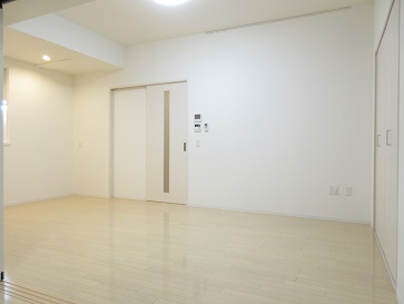 大阪府大阪市浪速区元町１丁目 リビング