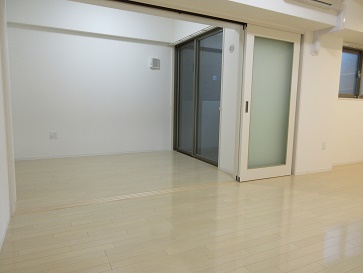 大阪府大阪市浪速区元町１丁目 リビング