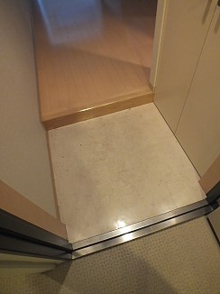 スペランサ　 玄関