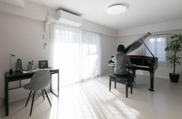 小平市小川町1丁目楽器可（防音・24時間演奏・グランドピアノ・弦管楽器・声楽・DTM）マンション リビング