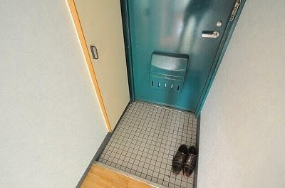 川崎市高津区下作延7丁目楽器可(ピアノ・弦楽器)マンション 玄関