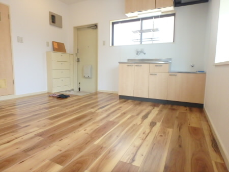 ローズマンション高山 リビング