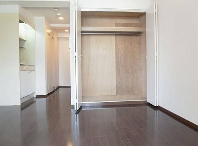 大田区上池台3丁目楽器可(ピアノ・弦・管打楽器・声楽)マンション 収納