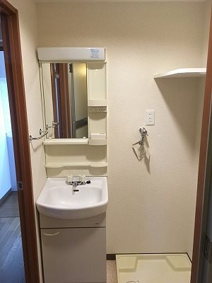 川崎市麻生区上麻生5丁目楽器可(防音・グランドピアノ・弦・管楽器・声楽)マンション 洗面所