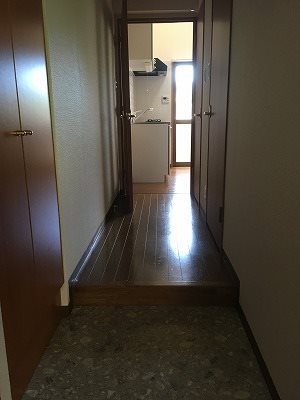 川崎市麻生区上麻生5丁目楽器可(防音・グランドピアノ・弦・管楽器・声楽)マンション 玄関