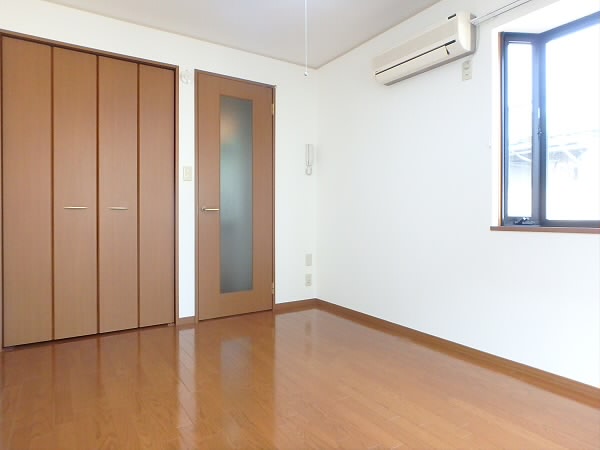 ハウス池亀1号館 ベッドルーム