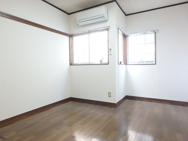 クロックヒル リビング