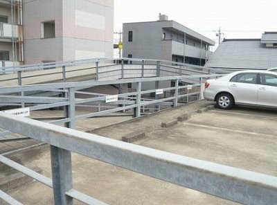 さいたま市見沼区東大宮7丁目楽器可(ピアノ・弦楽器)マンション 駐車場