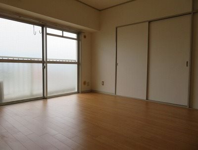さいたま市見沼区東大宮7丁目楽器可(ピアノ・弦楽器)マンション ベランダ