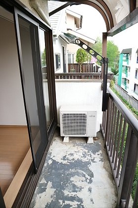 東京都調布市上石原２丁目 ベランダ