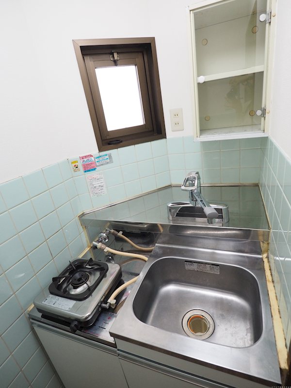 サンメイツカモシタ キッチン