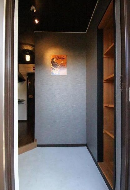 世田谷区上北沢5丁目楽器可(防音・弦楽器)マンション 玄関