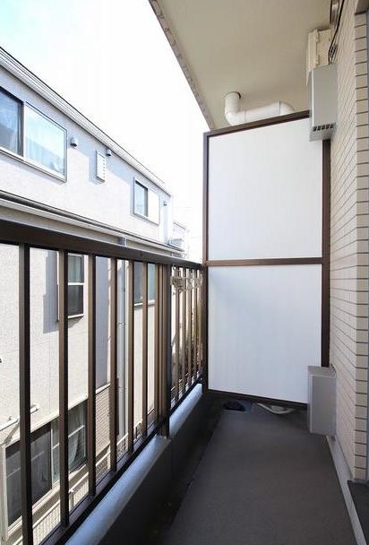 世田谷区上北沢5丁目楽器可(防音・弦楽器)マンション ベランダ