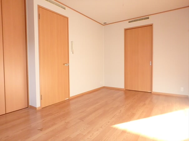 サニーコートマルヤマ ベッドルーム