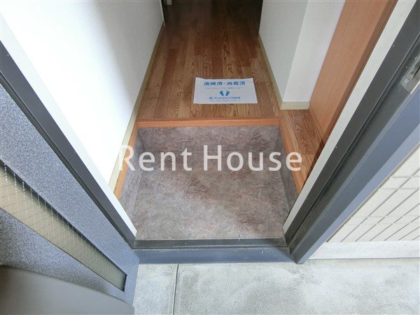 ドミール松庵　A 玄関