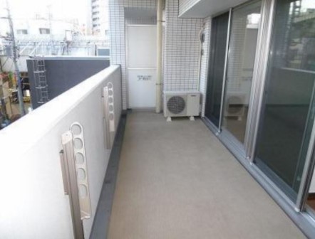 大田区蒲田4丁目楽器可(グランドピアノ・ピアノ・弦楽器)マンション ベランダ